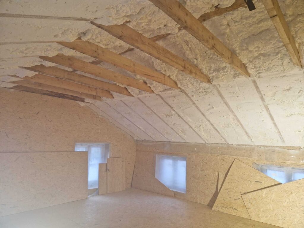 PUR vahuga katusealuse soojustamine