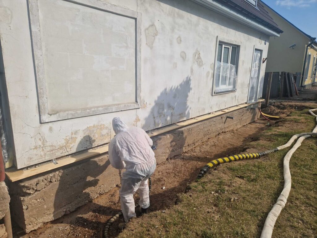 vahuga tehtud soojustus, pritsitav pur